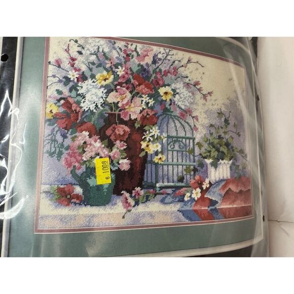Vintage 90s Dimensions #2382 Needlepoint Pillow Birdcage Floral Flowers 18x14 - Picture 4 of 5
